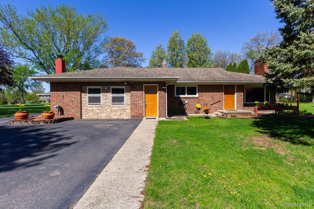 1119 Lambert Dr, Holly village