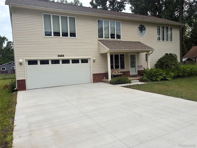 2498 Sunset Terrace Ln, West Bloomfield charter township