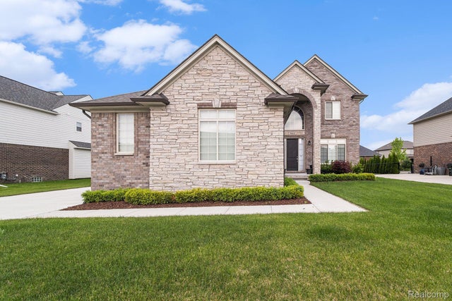 54615 Deadwood Ln, Shelby charter township