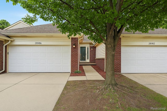 28986 Christopher Ln, Southfield city