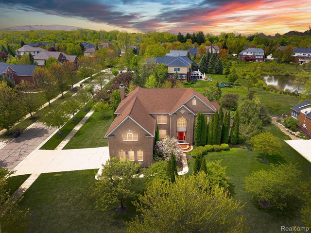 18937 Heather Ridge Dr, Northville township