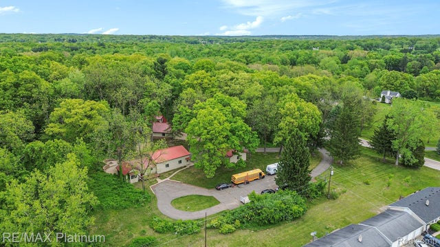 11095 Hibner Road, Hartland township