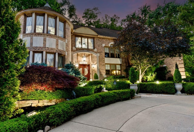 7310 Sandy Creek Ln, Bloomfield charter township