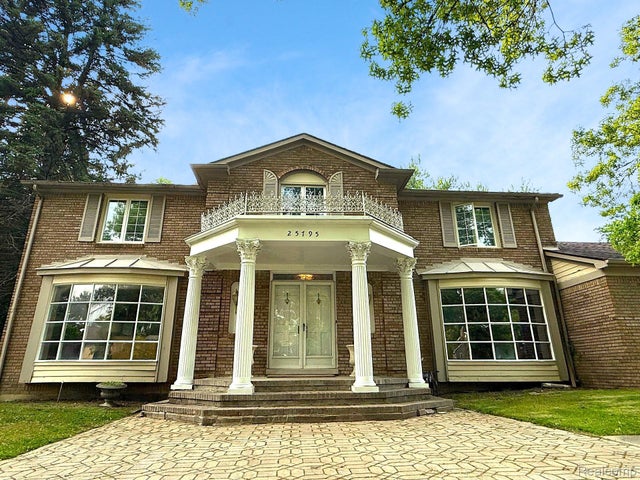 25795 Livingston Circle, Farmington Hills city