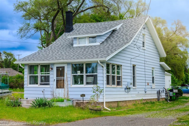 1815 E Lake Drive, Novi city