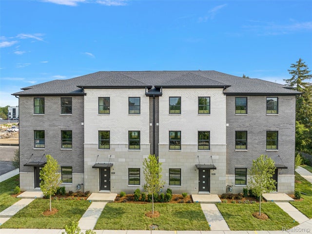 2813 Summers Place, Troy city