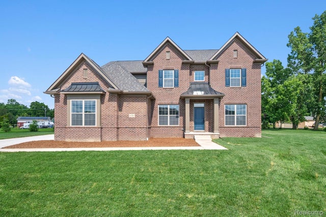 61563 Marino Lane, Washington township
