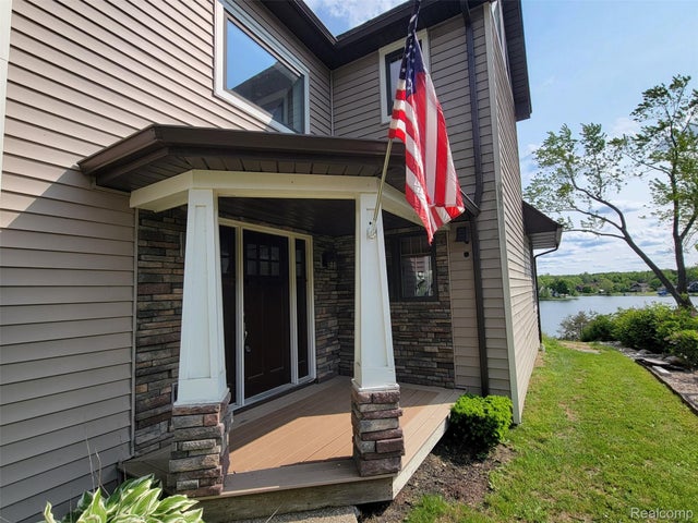 9635 Norman Road, Springfield charter township