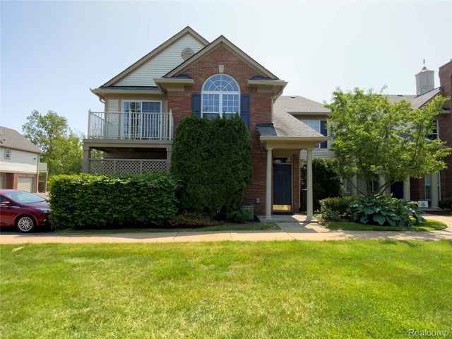 3577 Oakmonte Boulevard, Rochester city