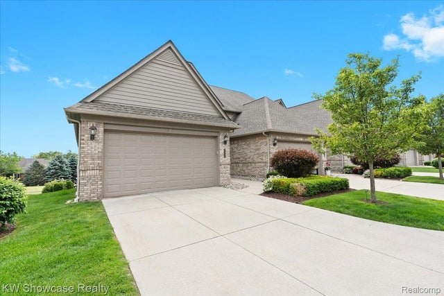 5624 Knob Hill Circle, Independence charter township