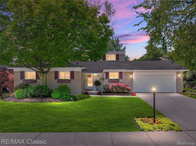 29647 Gaylord Court, Livonia city