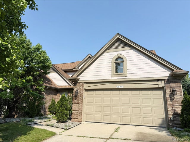 28849 Hearthstone Drive, Novi city