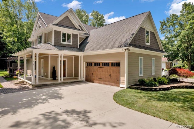 240 Red Oak Lane, Rochester Hills city