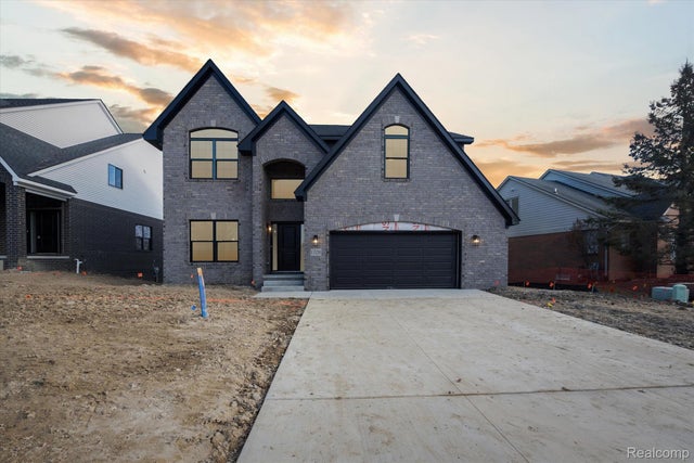 50536 Cottonwood Ct, Plymouth charter township