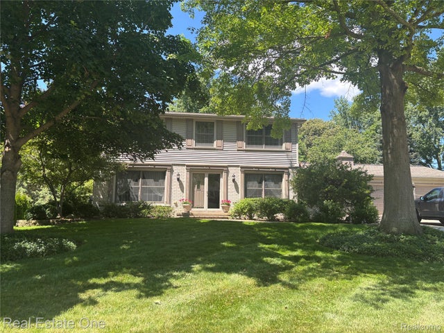 42098 Banbury Road, Northville city