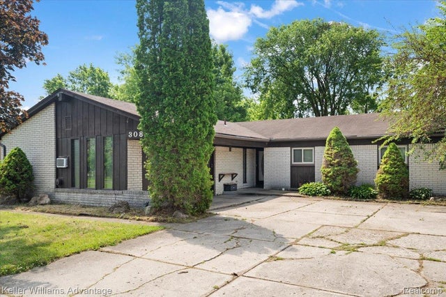 30839 Leelane, Farmington Hills city