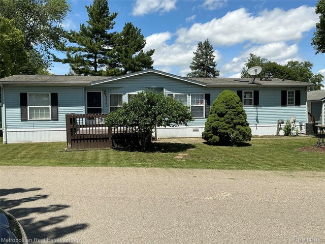 49582 Main Drive, Plymouth charter township