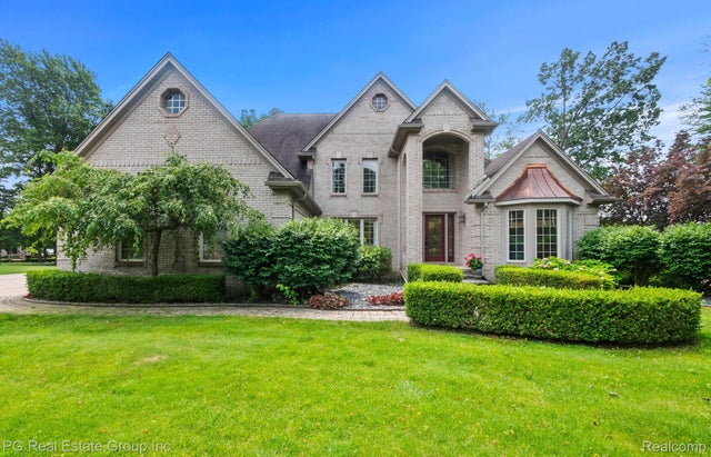 14348 Provim Forest Court, Shelby charter township