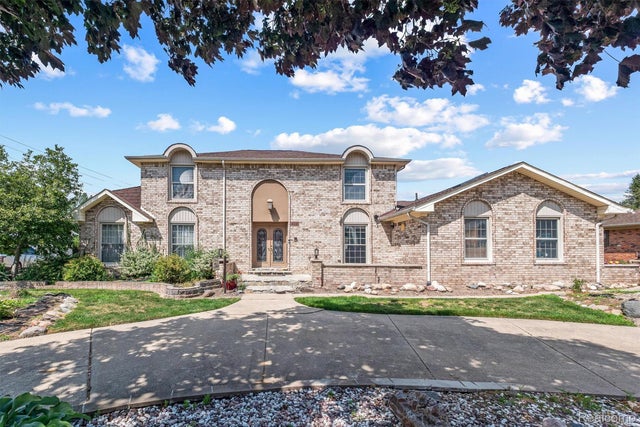 4041 Twin Lakes Court, Shelby charter township