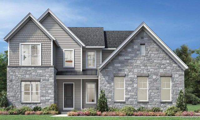 2684 Crystal Lake Drive, Commerce charter township