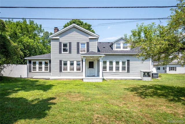 2218 Wixom Road, Commerce charter township