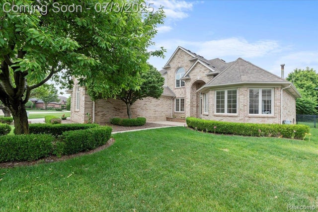 49688 Crystalline Drive, Macomb township