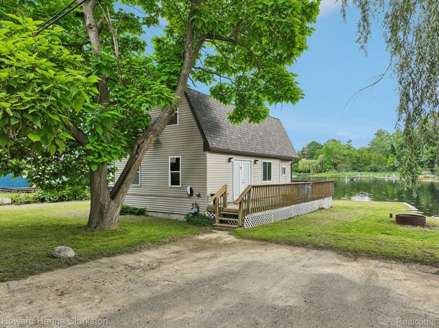 6830 Dixie Highway, Independence charter township