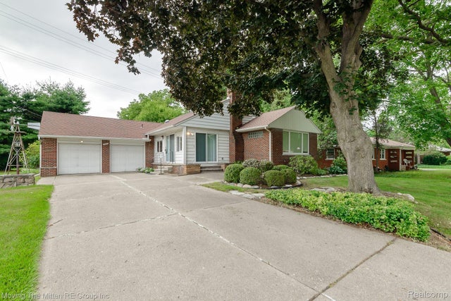 9205 Rocker Avenue, Plymouth city
