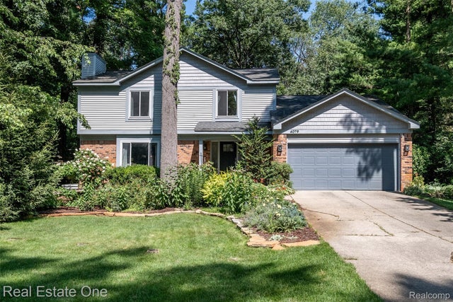 4079 Cumberland Court, Commerce charter township