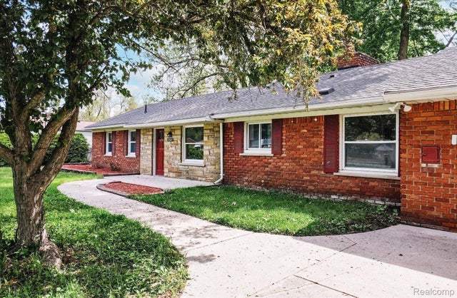 2365 Middlebelt Road, West Bloomfield charter township