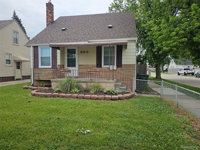 893 Leblanc Street, Lincoln Park city