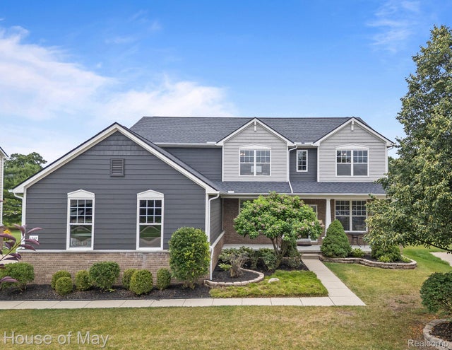1767 Carriage Hill, Commerce charter township