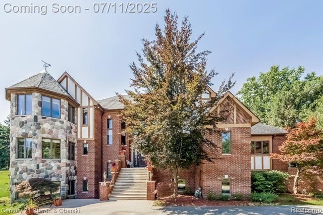 31085 Estate Woods Court, Farmington Hills city