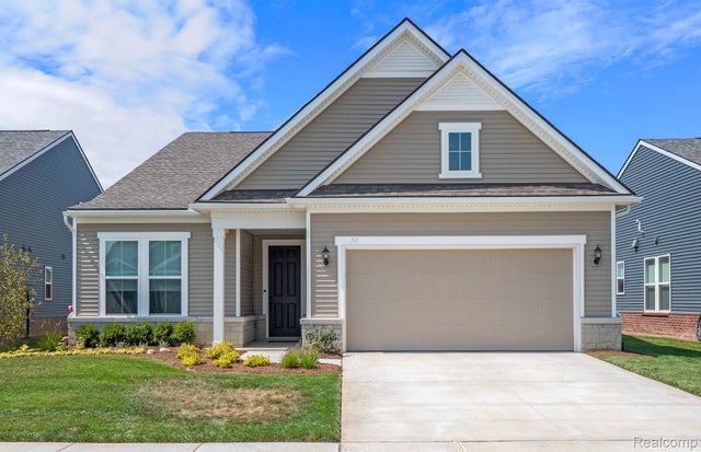 1604 Landings Lane, Milford charter township