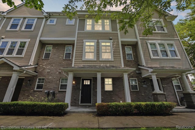 1051 N Sherman Drive B19, Royal Oak city