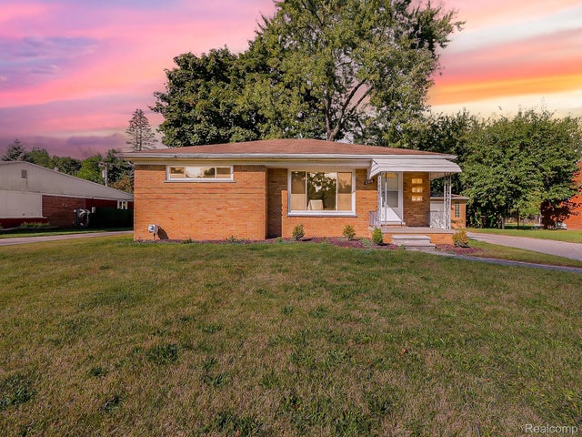 2314 Middlebelt Road, West Bloomfield charter township