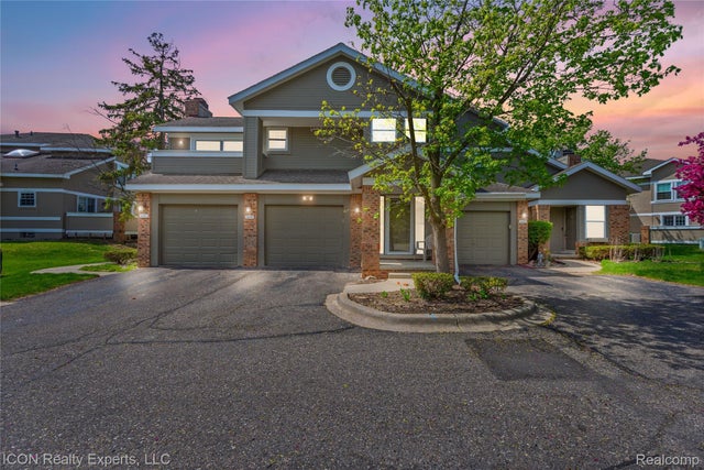 6614 Embers Court, West Bloomfield charter township