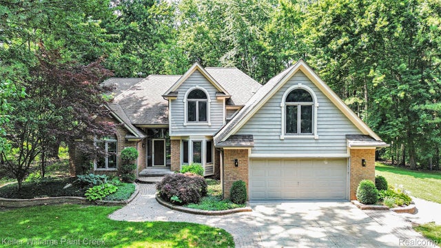 6365 Hayfield Lane, Almont township