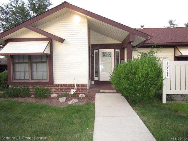 40643 Newport Drive 273, Plymouth city