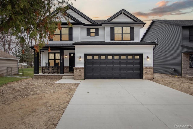 8845 Oakview, Plymouth charter township