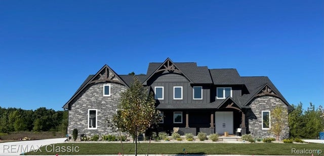 001 Buttercup Trail, Milford charter township