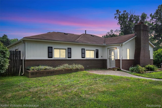 32671 Cadillac Street, Farmington Hills city