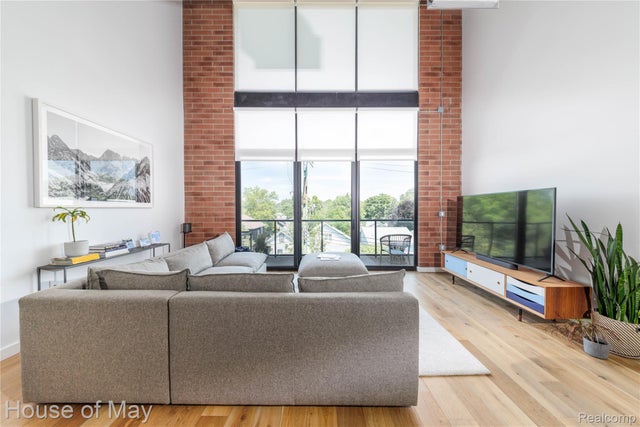 211 E 9 Mile Road 311, Ferndale city