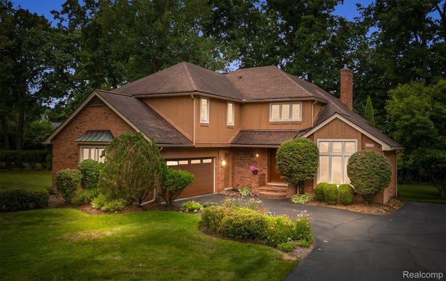 30460 Fox Club Court, Farmington Hills city