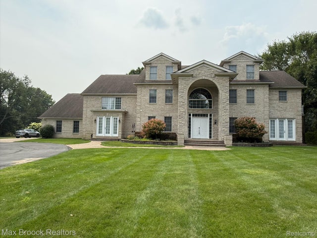 5626 Shadow Lane, Bloomfield charter township