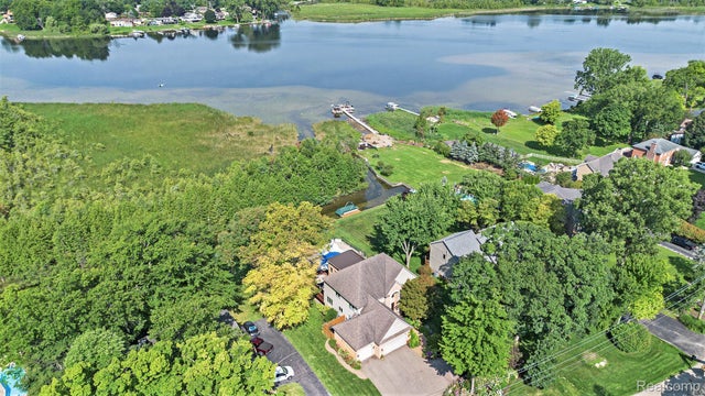 4973 Parview Drive, Independence charter township