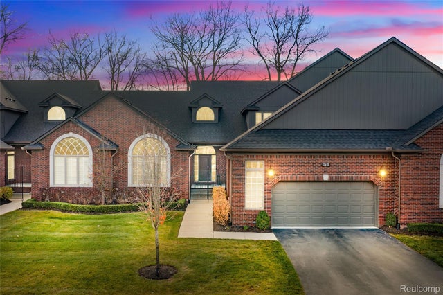 2583 Barberry Drive, Shelby charter township