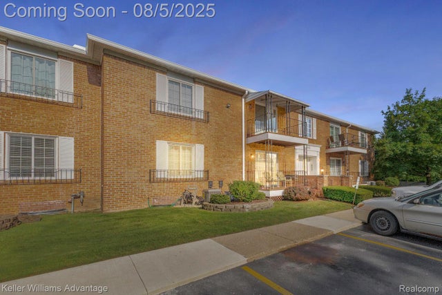 30751 Shiawassee Road, Farmington city