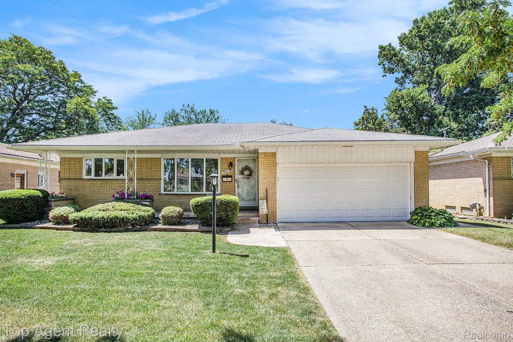 26279 Eureka Drive, Warren city