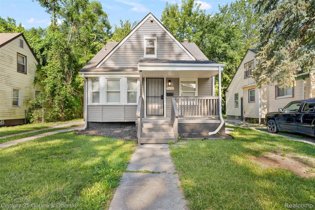 9639 Minock Street, Detroit city